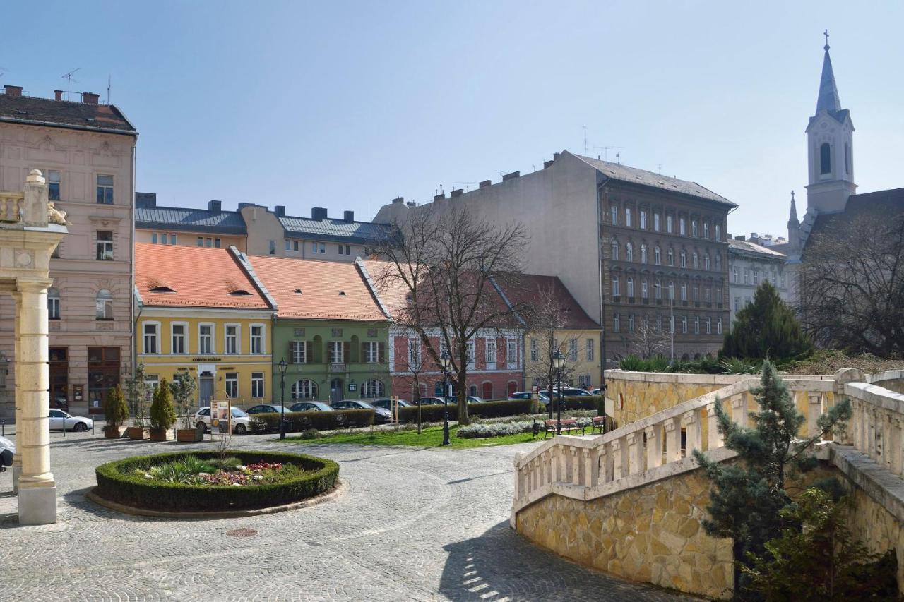 Fresh And Personal Near Buda Castle Budapest Exterior photo